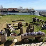 Uriges Mit Blick Auf Graz