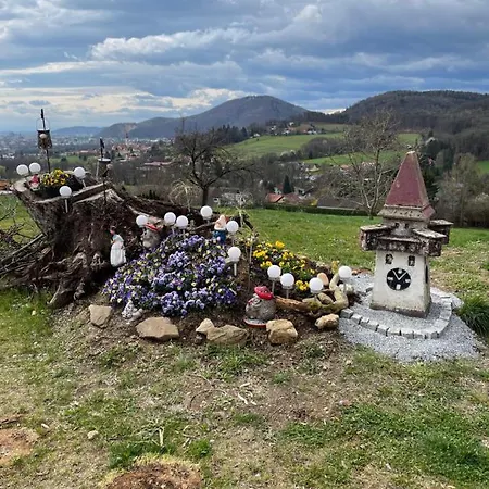 Uriges Mit Blick Auf *