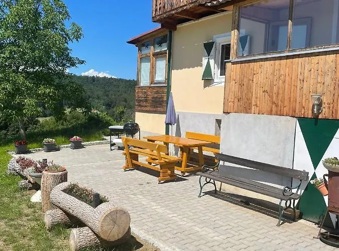 Uriges Mit Blick Auf * غراتس