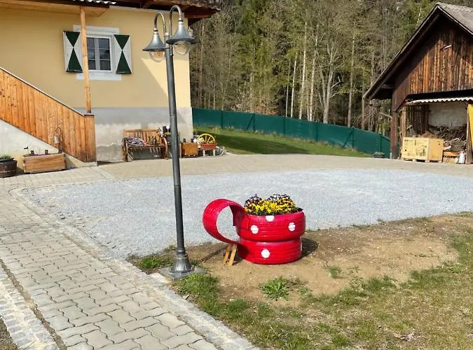 Uriges Mit Blick Auf Graz