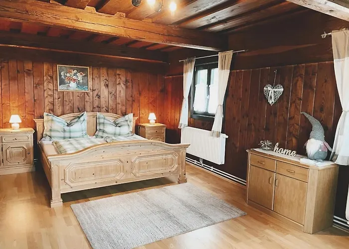 Uriges Mit Blick Auf Appartement