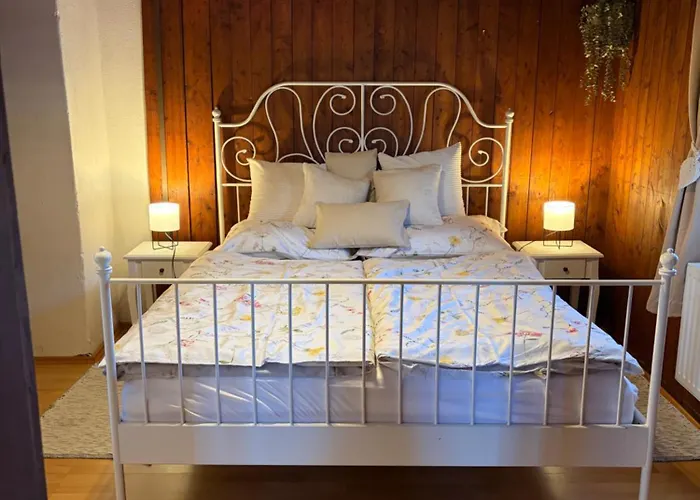 شقة Uriges Mit Blick Auf غراتس