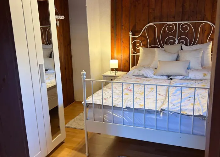 Uriges Mit Blick Auf アパート グラーツ